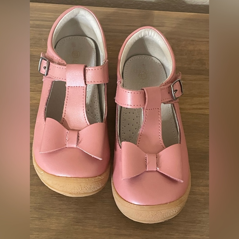 L’Amour little girl SZ 11 Mary Jane Shoes